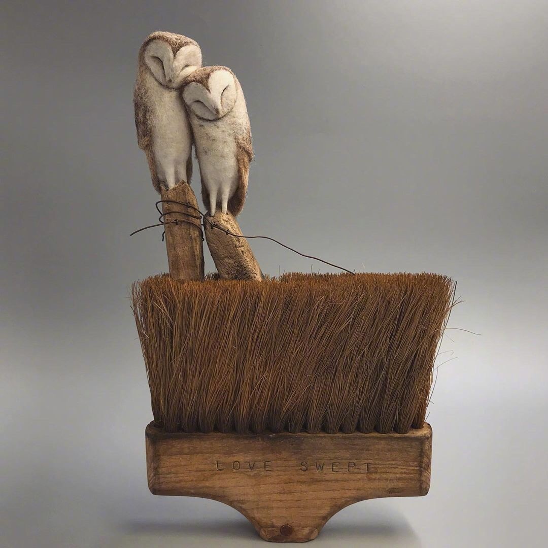 来自艺术家 simon brown 羊毛毡作品__财经头条