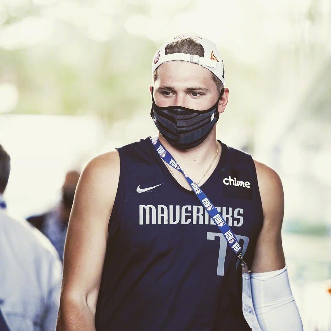 分享一波东契奇帅气头像:0差评