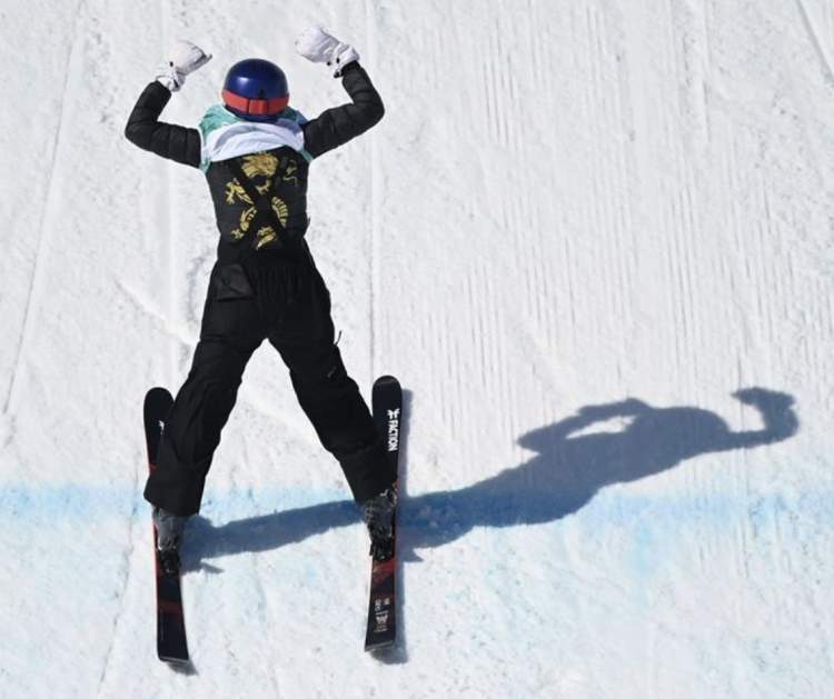 冬奥快评休闲区蓝鸢梦想 - Www.slyday.coM