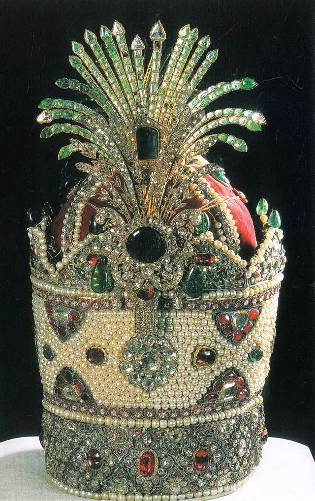 伊朗珍宝博物馆,也许是女性最爱逛的博物馆!