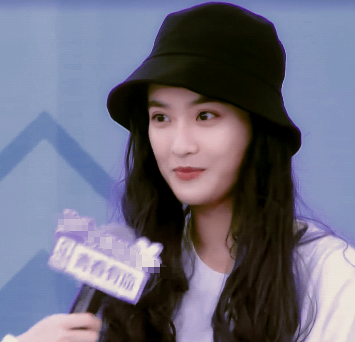 原以为林凡短发够可爱了,看到长发的模样,可以原地出道了