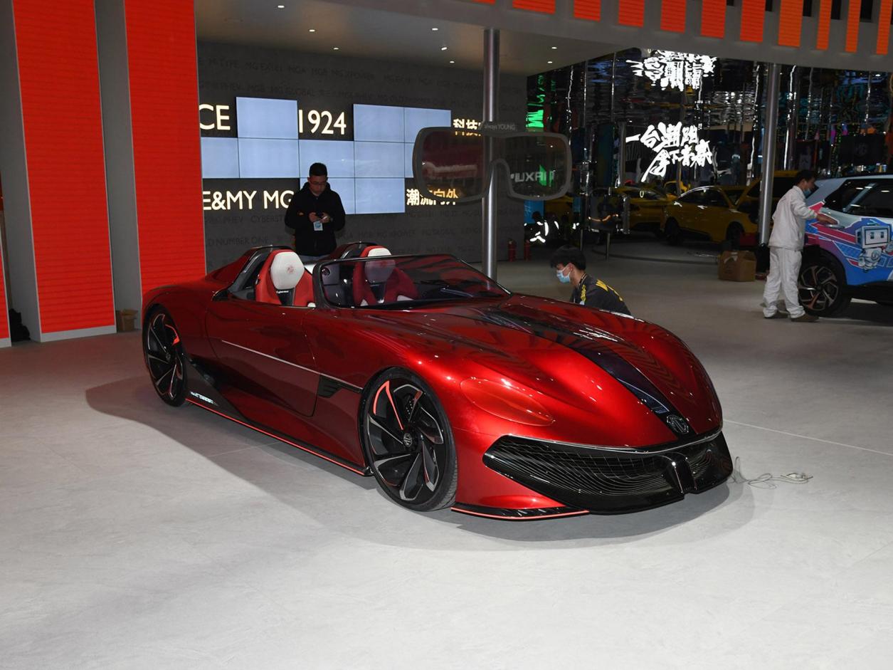 四大国产敞篷亮相,长安,长城,五菱,名爵各一款,你更喜欢谁?