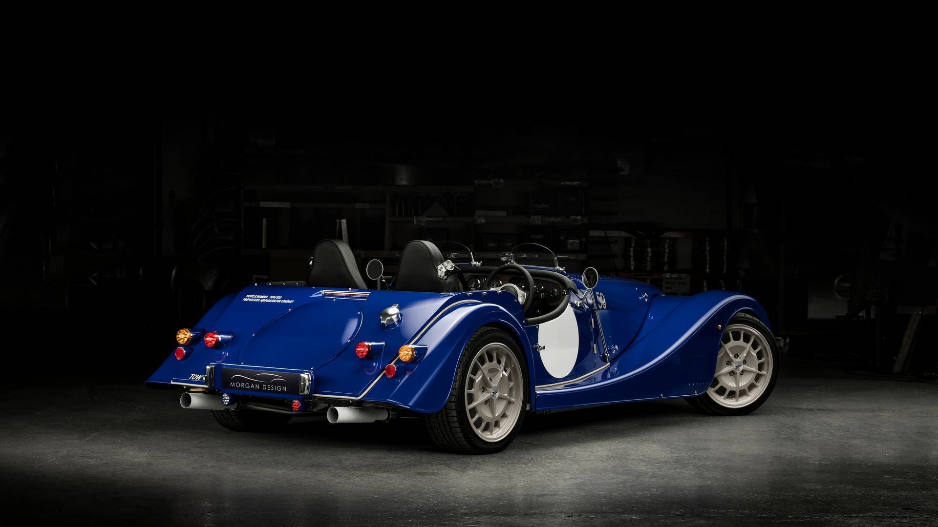 回购底盘造新车,赛车风味十足,摩根plus 8推gtr赛车版本-新浪汽车