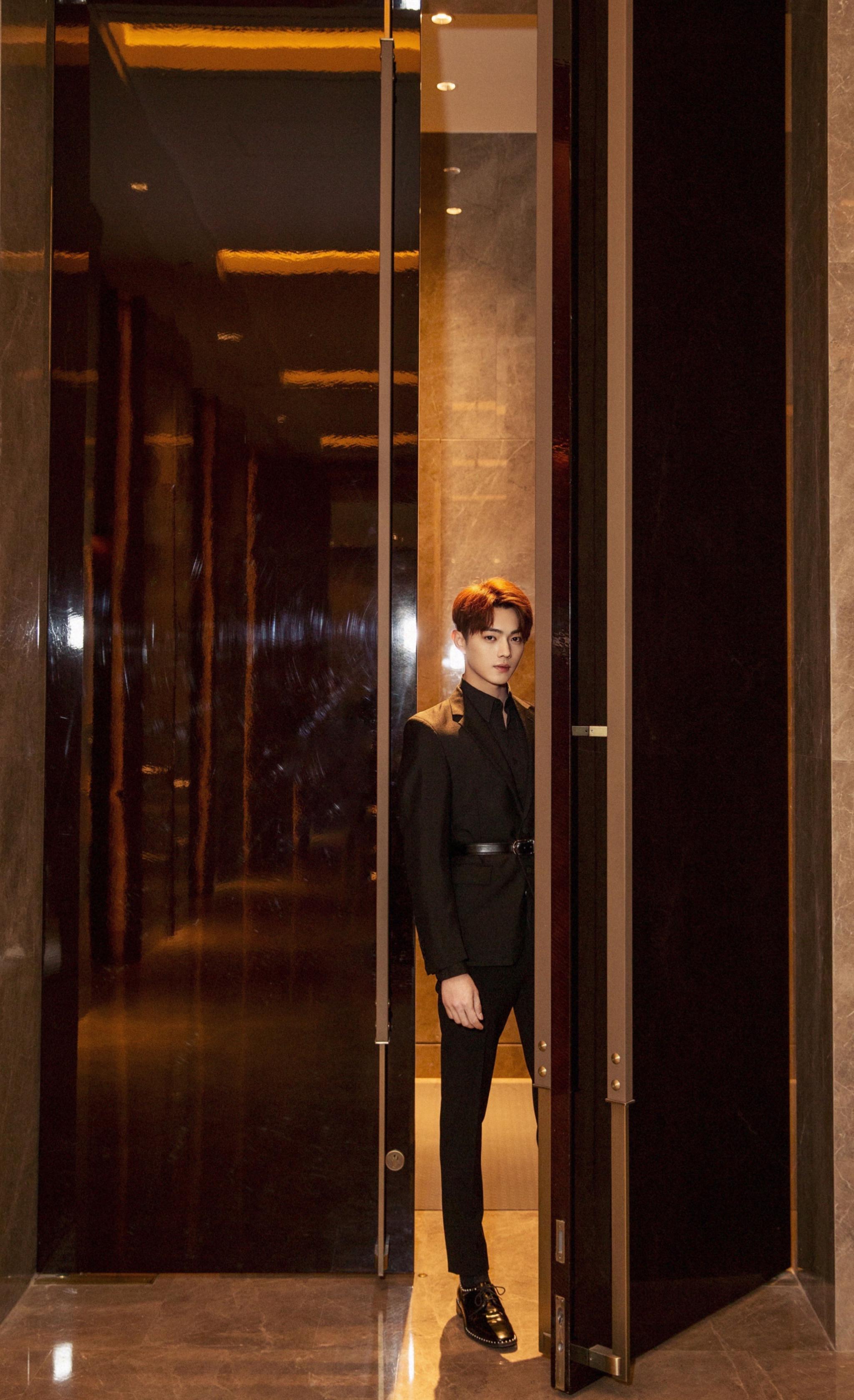 欢娱影视演员许凯soso今日出席娇兰兰州品牌活动