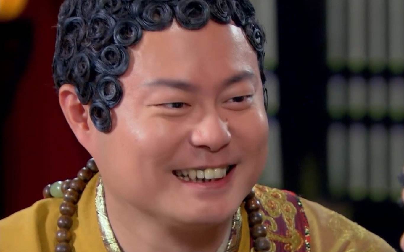 甚至刚刚下映的《李茂换太子》里,也有他作为"皇上"的身影——《你好