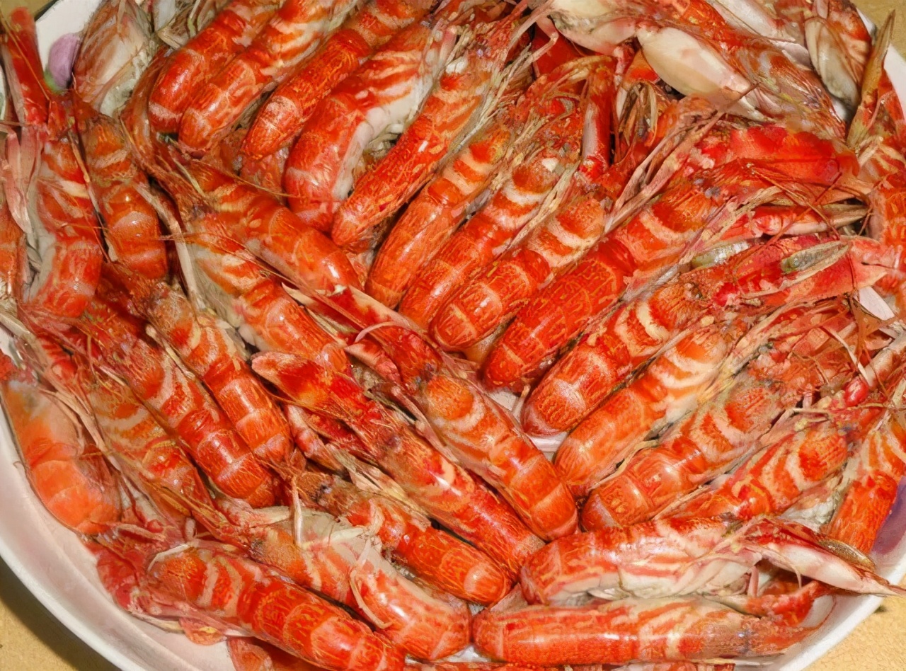 非俘获大江南北老少皆宜的皮皮虾莫属了!