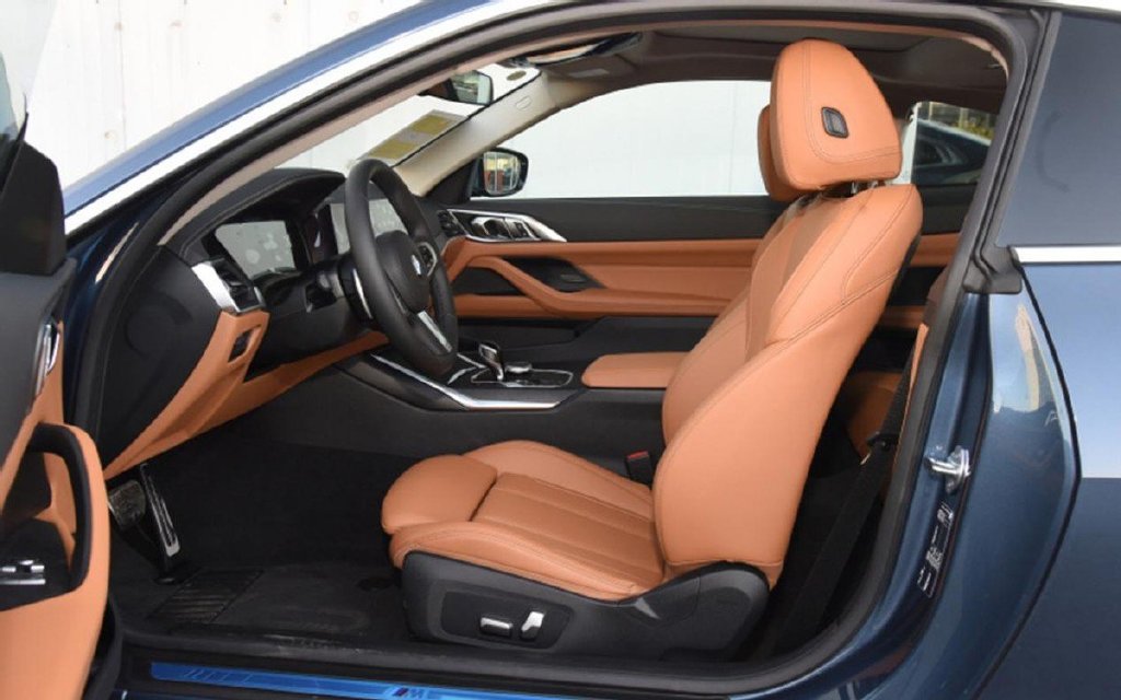 奔驰C级轿跑领衔！40万就能买BBA旗下这3款硬顶跑车，你会选谁？