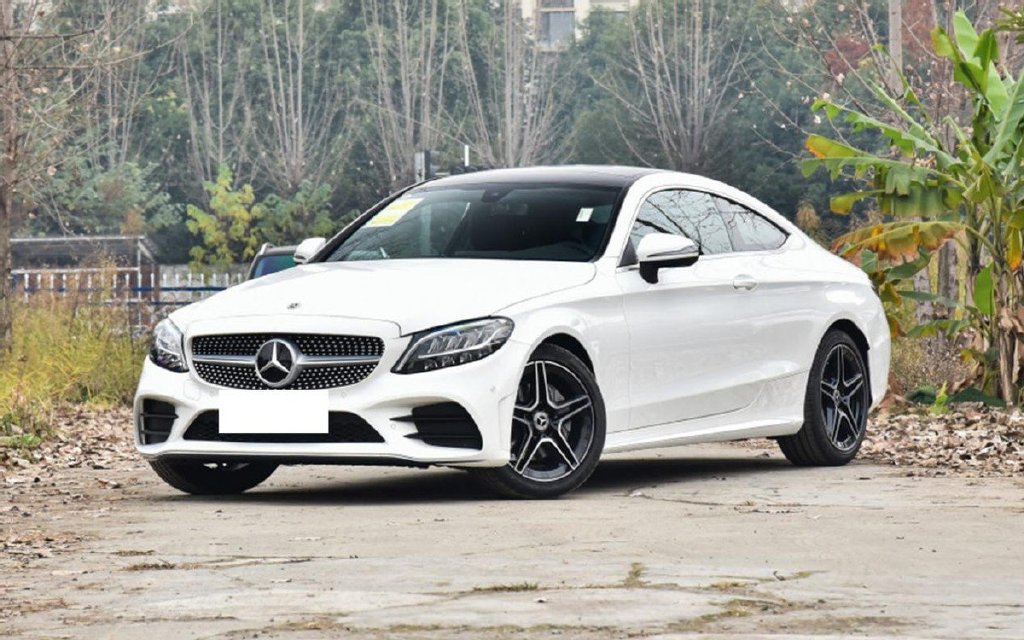 奔驰C级轿跑领衔！40万就能买BBA旗下这3款硬顶跑车，你会选谁？