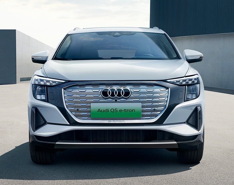 豪华新能源车对决：奥迪Q5 e-tron对比奔驰EQC