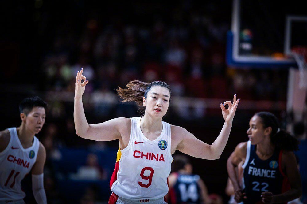 赢了！中国女篮时隔14年再进世界杯四强，李梦MVP，苏群这样说休闲区蓝鸢梦想 - Www.slyday.coM