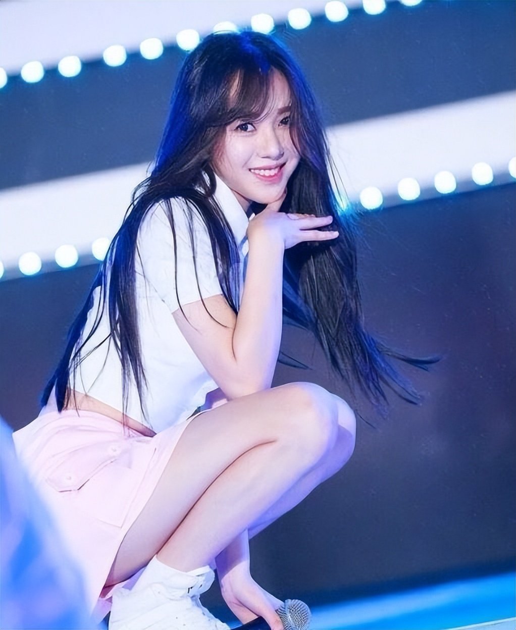 后来当对方得知权珉娥是idol出身后,更是利用权珉娥