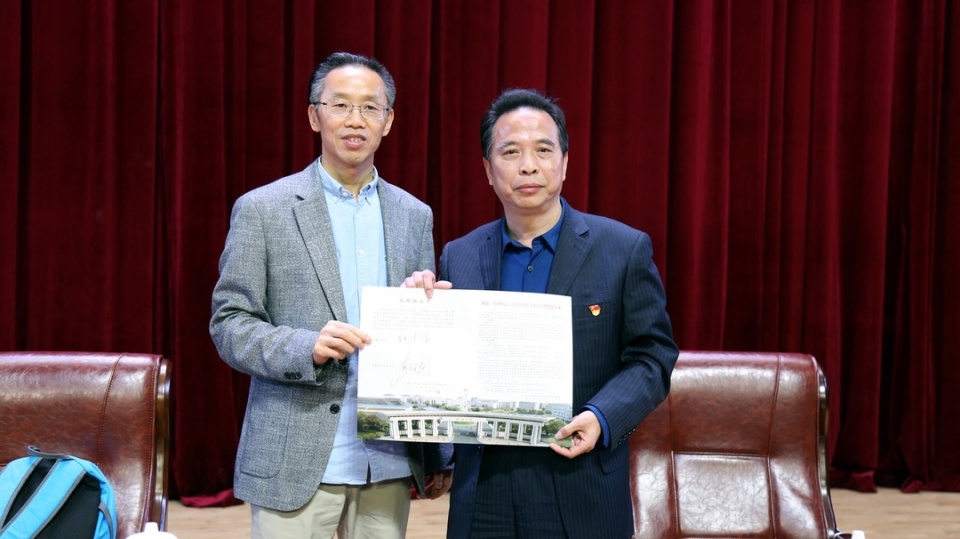 桃源一中凝聚校友合力助推学校发展