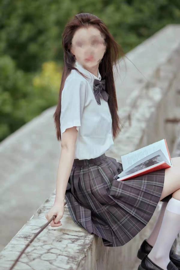 因七旬房东拒退租金和押金，陕西一大三女生服毒身亡，房东曾声称“你喝农药我就给你道歉”休闲区蓝鸢梦想 - Www.slyday.coM