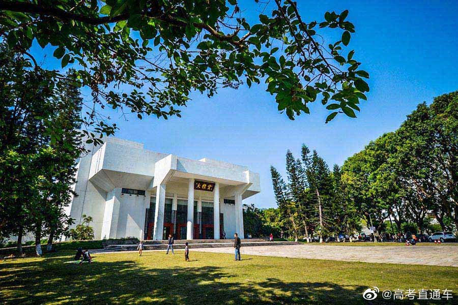 校园风景汕头大学