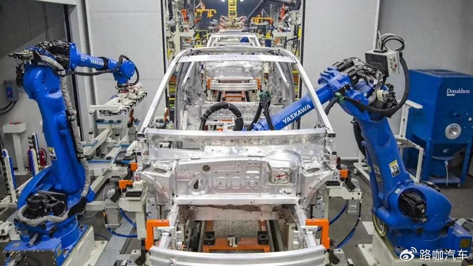 特斯拉曝轿车新谍照，全新廉价车，就是旧款Model 3？-特斯拉 新款车型