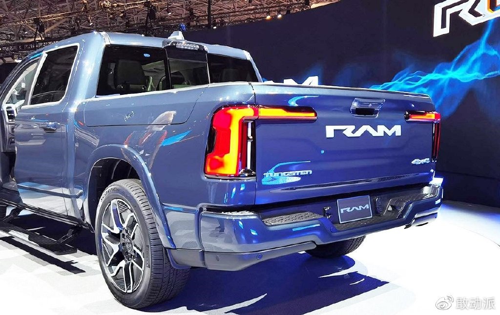 别盯着福特F-150了!道奇公羊Ram1500纯电版亮相,零百4.4秒