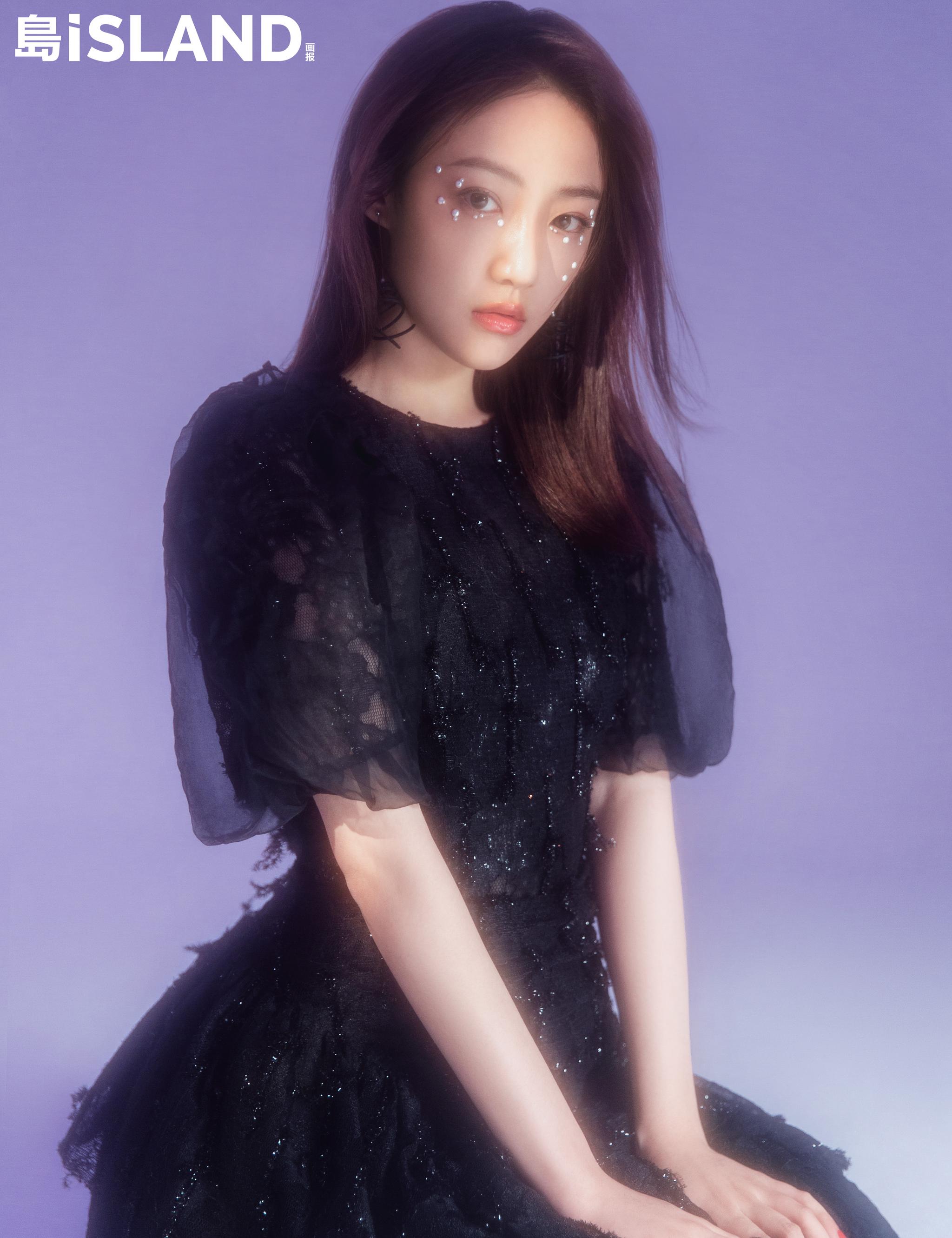 欢娱影视演员@吴佳怡_six 演绎《island画报》大片|吴佳怡_新浪新闻