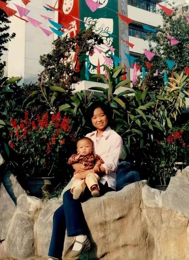 50岁逃离不幸婚姻，自驾游大半个中国的苏敏，如今回家了吗？