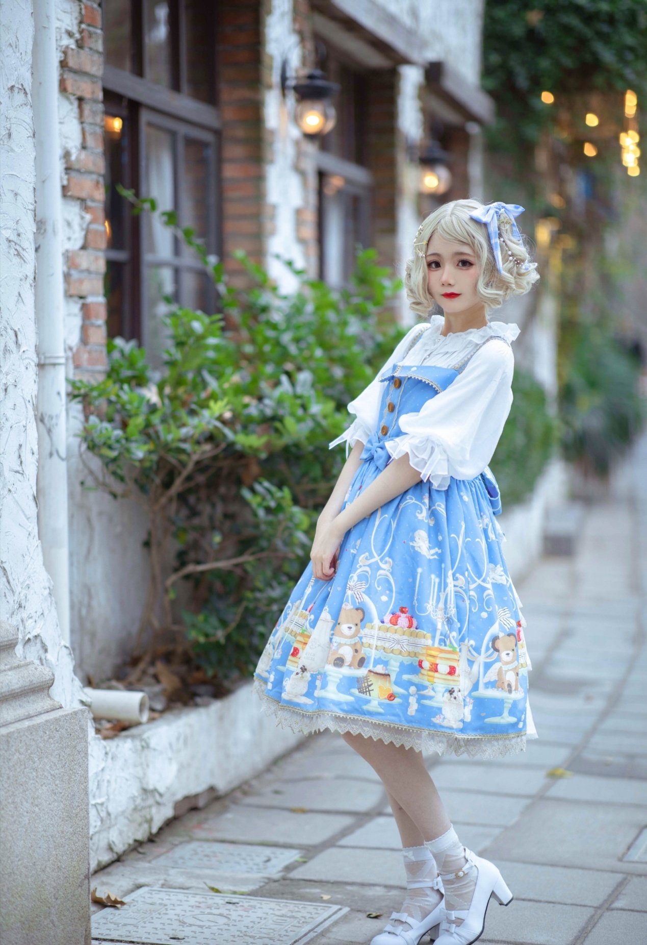 金发洋娃娃lo娘,穿蓝色裙子的小天使,连呼吸都带着奶油的香甜