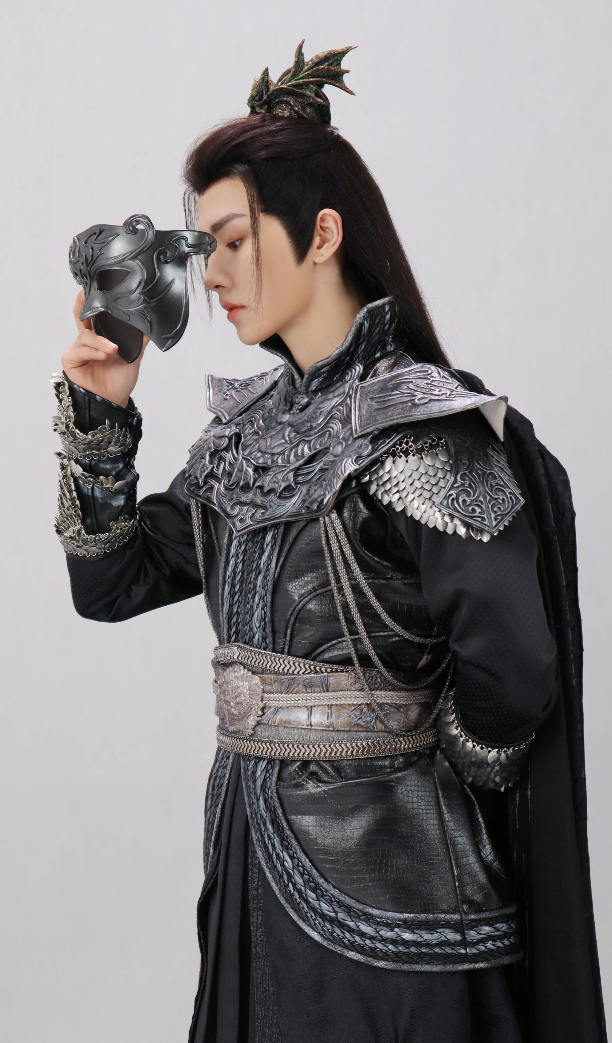 8/ 9短剧《》 第二季启动双男主定妆照:李菲,李俊辰 679/ 9短剧《》