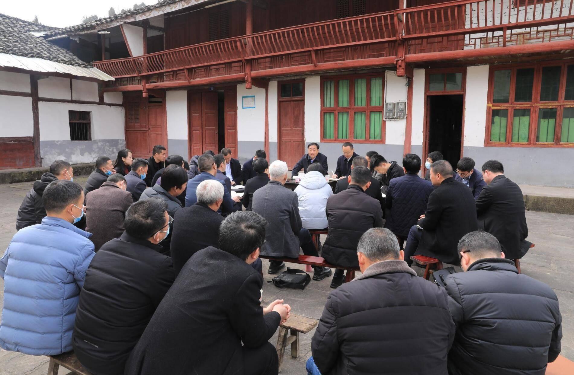 李洪斌一行先後到興隆鎮三李文化產業園,興隆村,瓦室鎮長春村,沙溪鎮