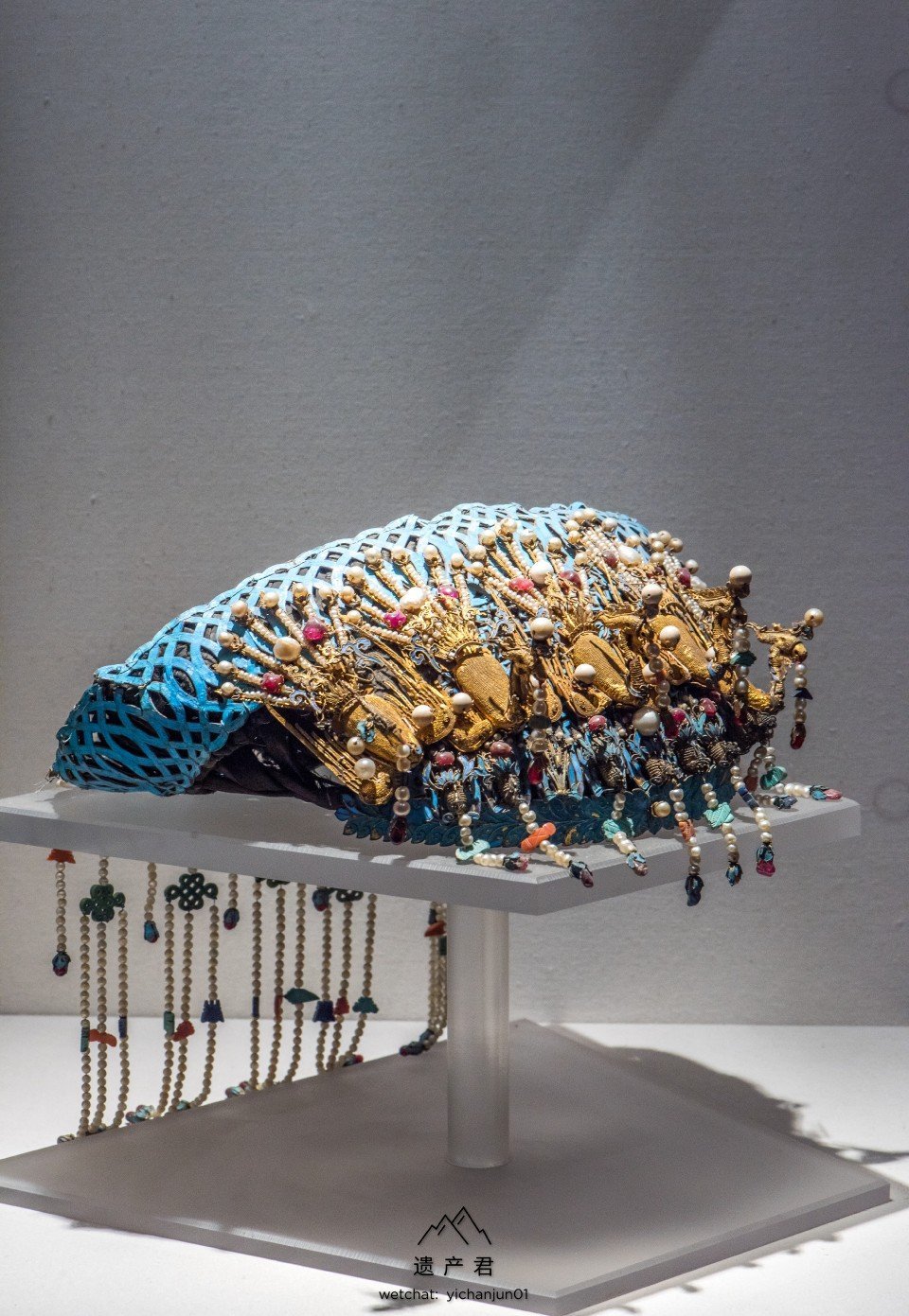 故宫博物院藏· 清代金累丝嵌珍珠宝石五凤钿