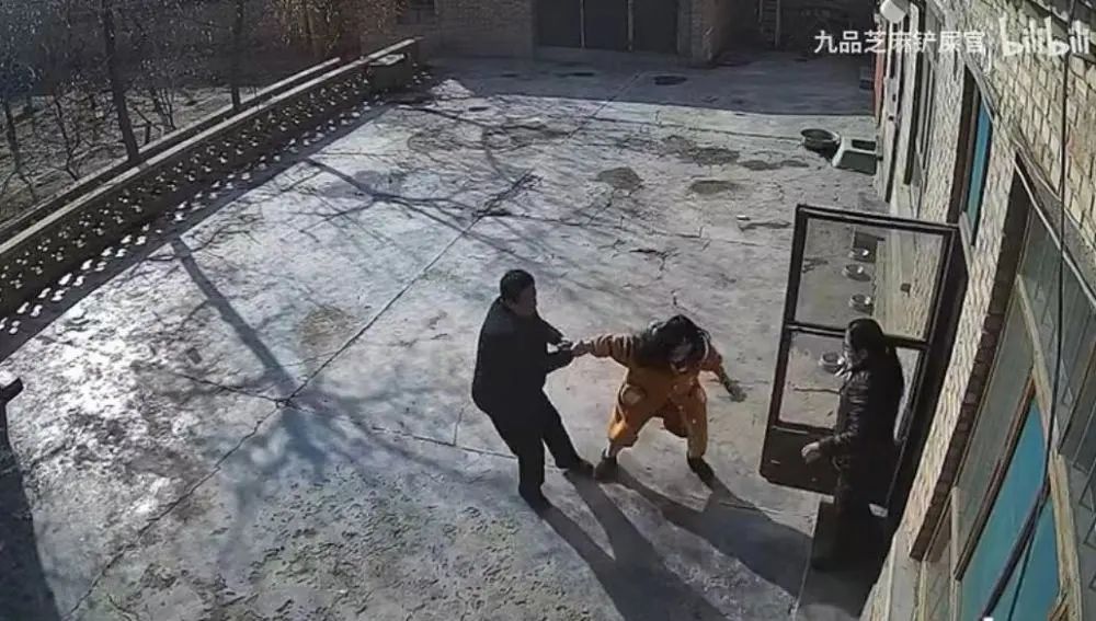 拿不出50万彩礼，女友被家人拖走？警方通报了休闲区蓝鸢梦想 - Www.slyday.coM