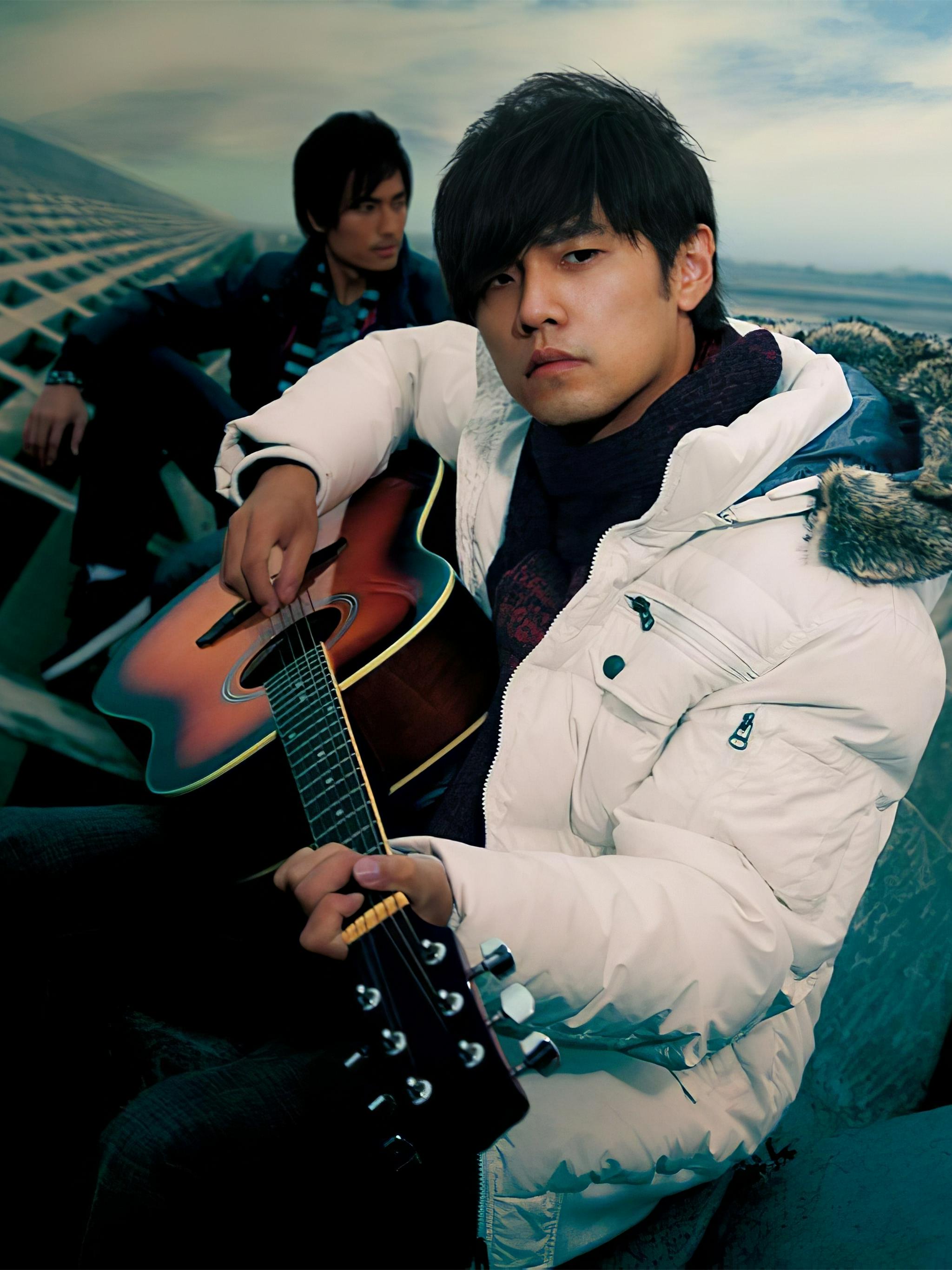 分享一组周杰伦珍贵老照片都是年少回忆呀