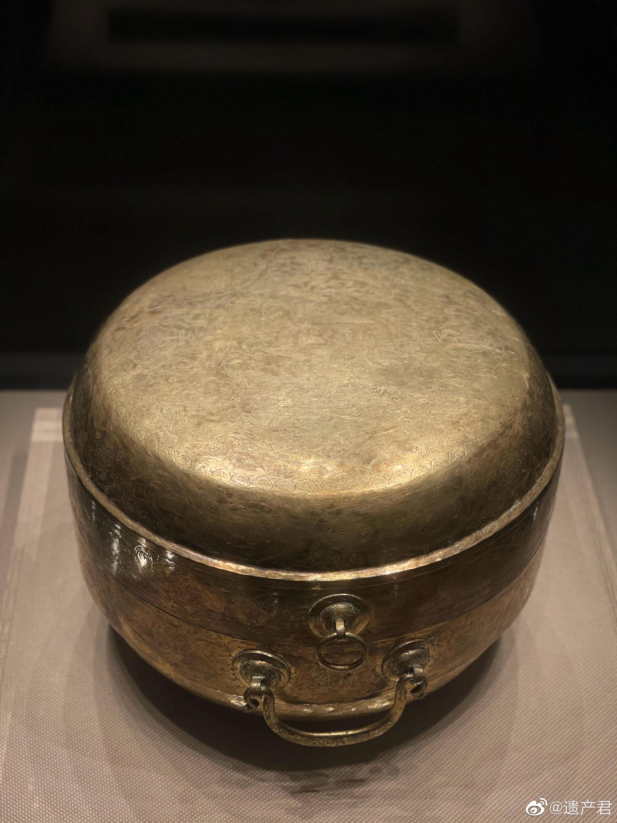 浙江省博物馆孤山馆的雷峰塔地宫出土文物展