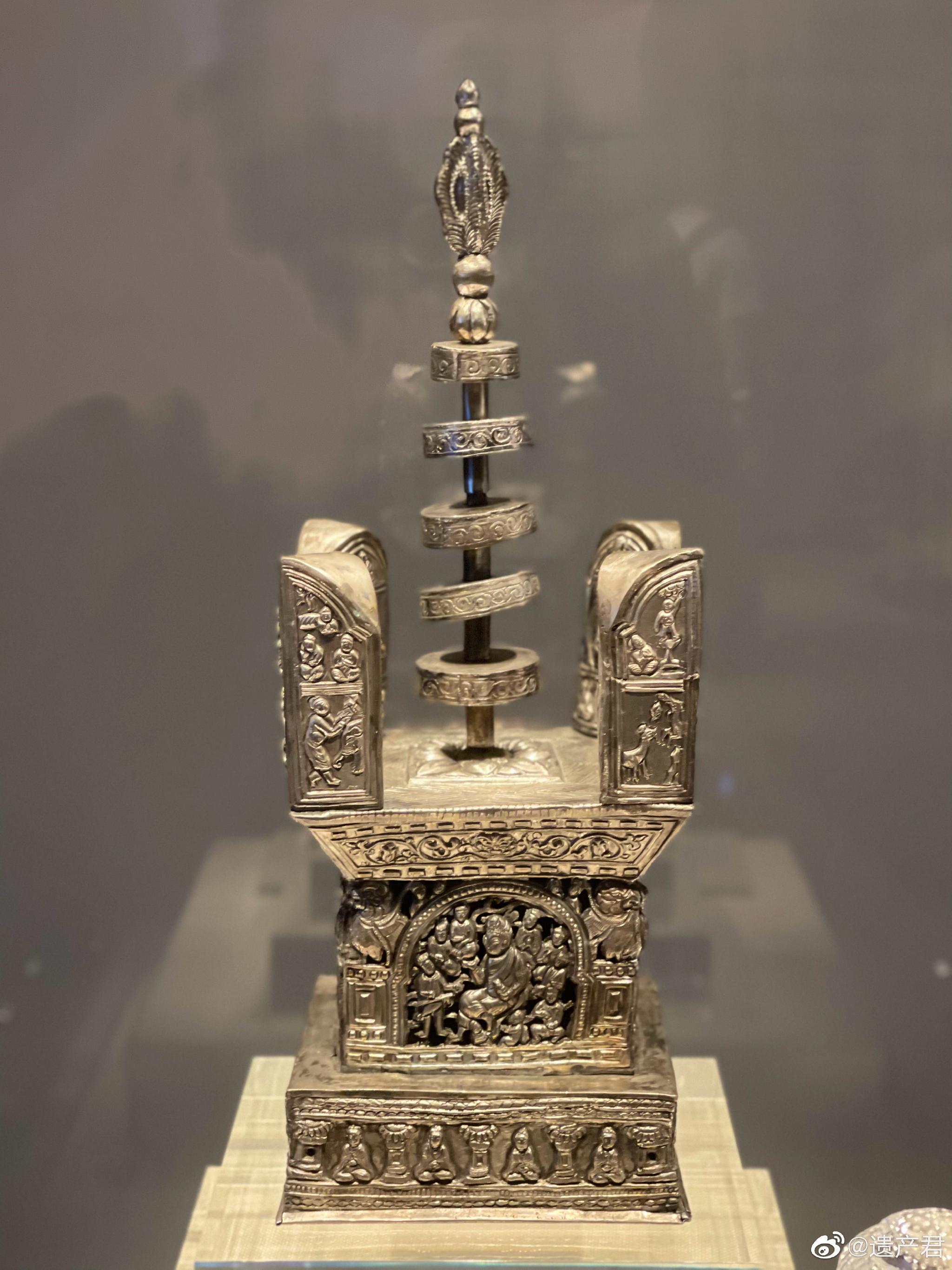 浙江省博物馆孤山馆的雷峰塔地宫出土文物展