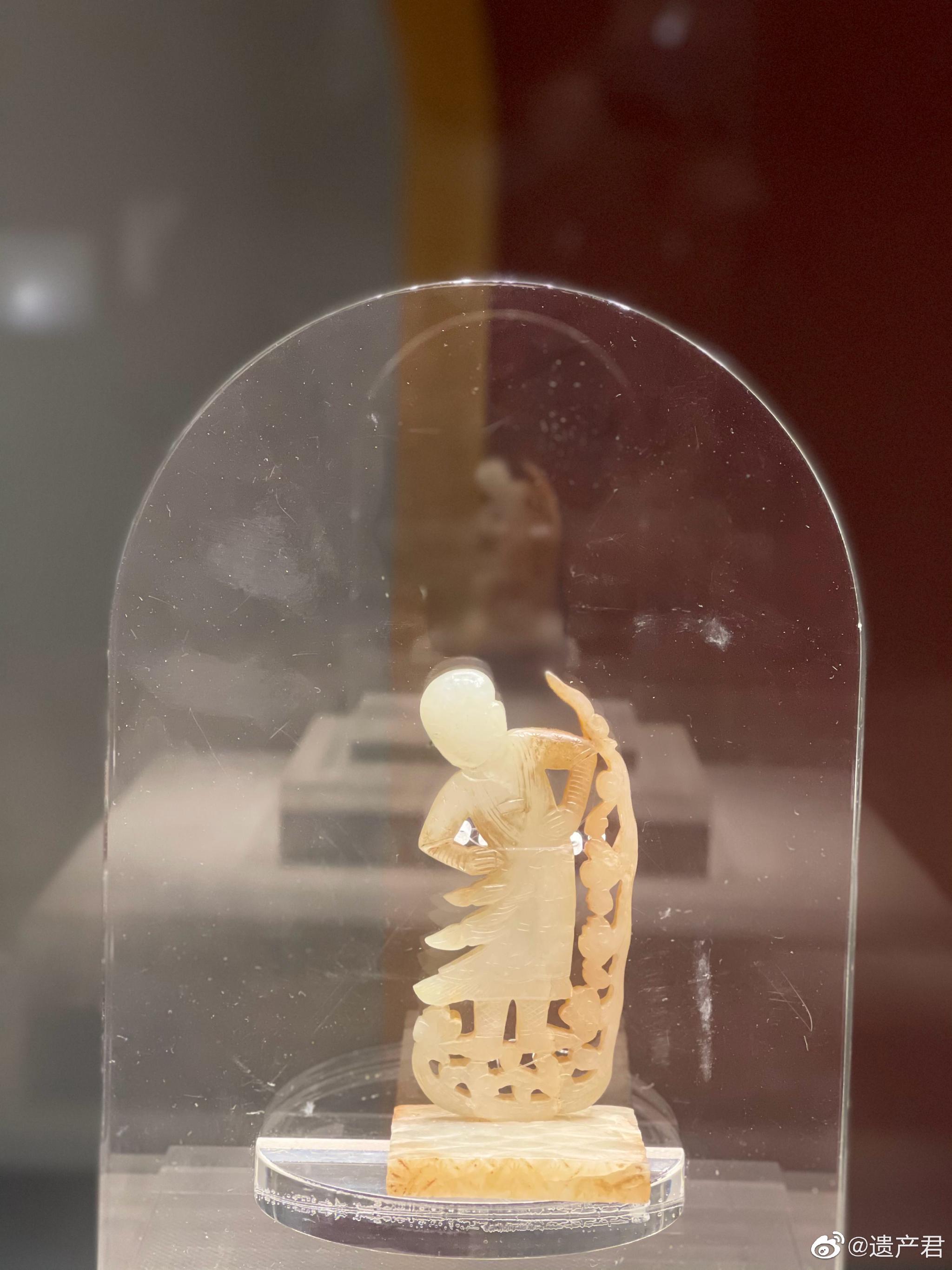 浙江省博物馆孤山馆的雷峰塔地宫出土文物展