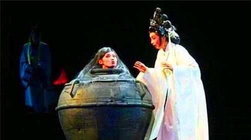 汉朝戚夫人被做成人彘,以当年的医疗水平,怎么保证人活下来?