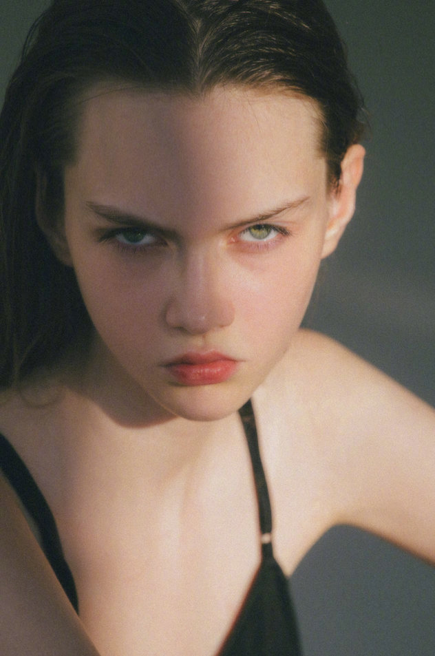 俄罗斯模特sofiasteinberg清冷厌世脸