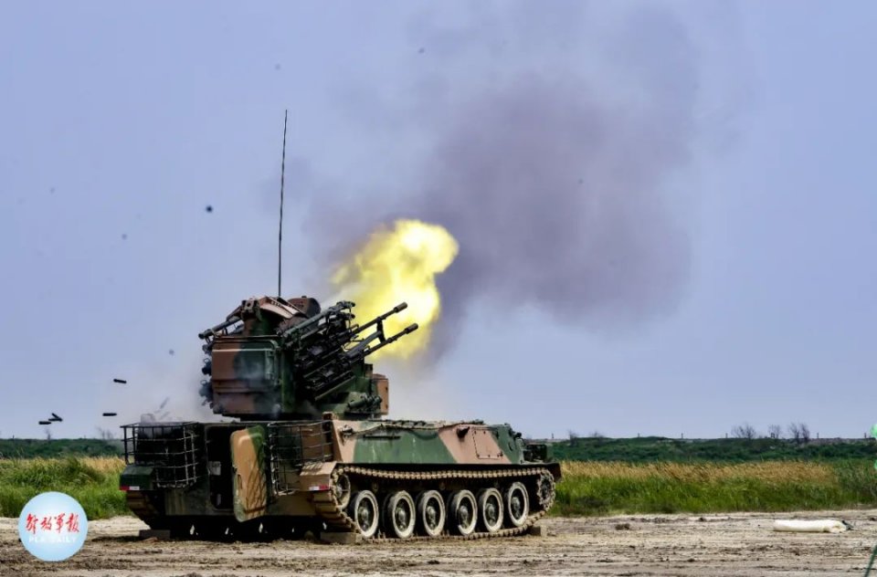 火力超燃!直击防空兵实弹射击演练场