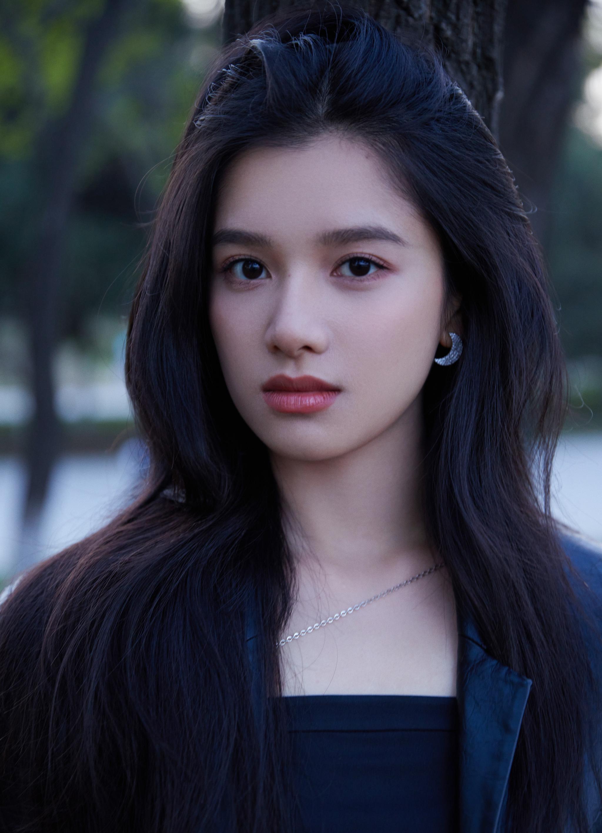 由陈国富监制沙漠执导的爱情电影