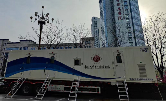 致敬！48万份核酸检测报告背后的南昌大学二附院“新冠核酸检测人”休闲区蓝鸢梦想 - Www.slyday.coM