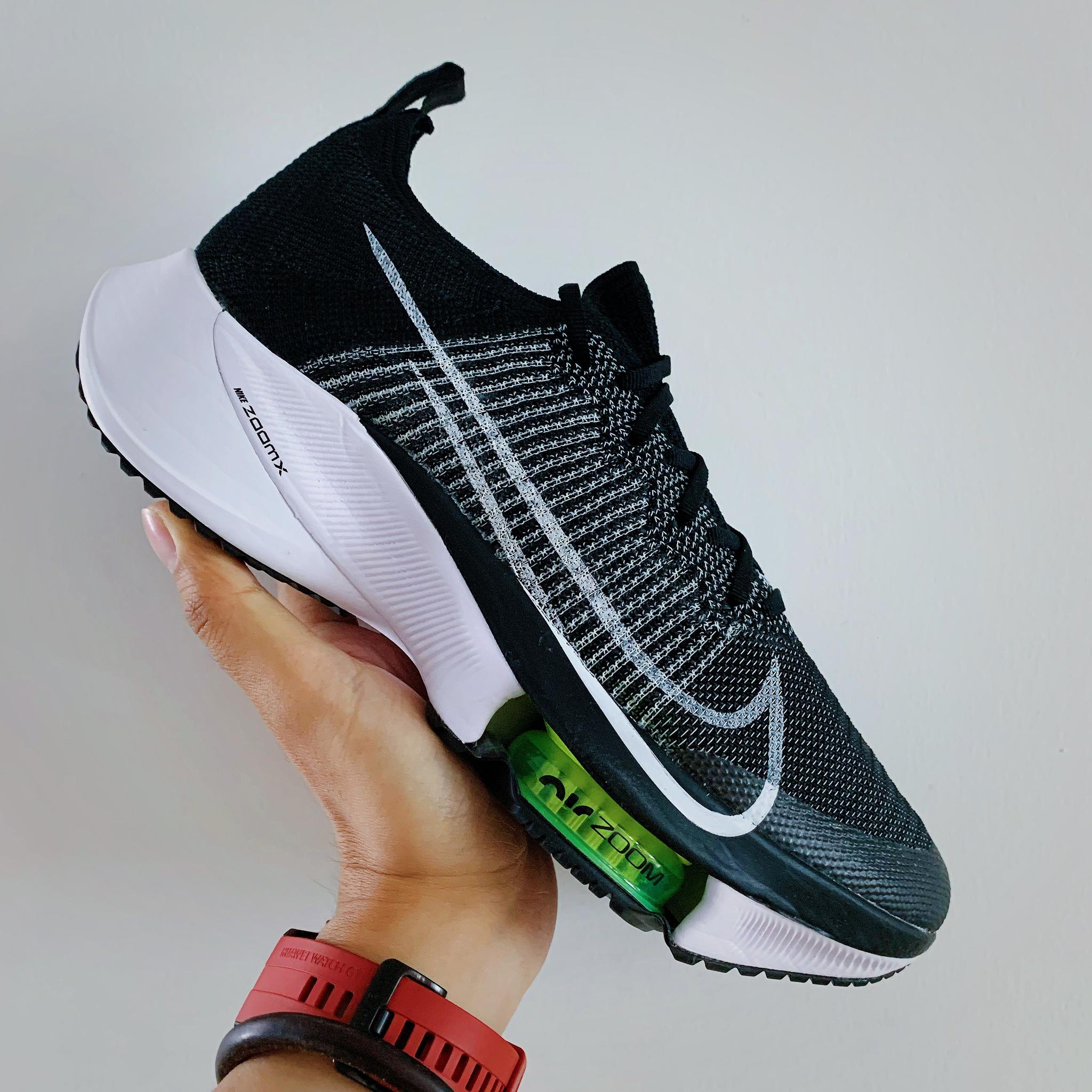 nike zoom tempo next%终于到手了,我对它一直有比较高的期待