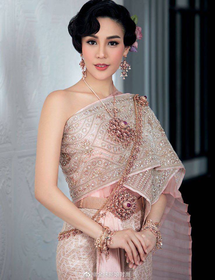 泰国新娘的装扮,看起来真的很洋气