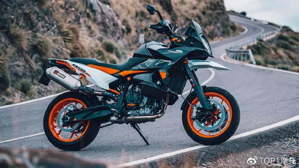 smt系列强势回归,ktm 890 smt海外上市,售价12,499英镑-新浪汽车