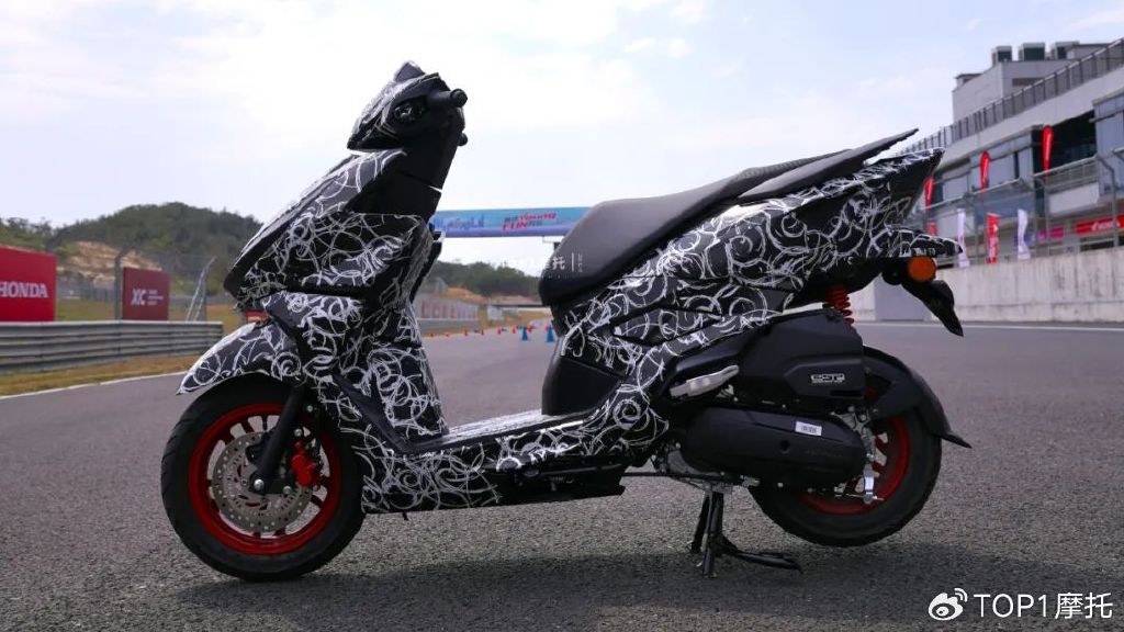 首次搭载abs功能esp发动机新大洲本田全新125运动踏板测试