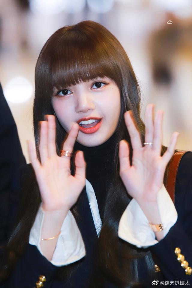 当韩团出身的lisa遇上中国 佛系 选秀 表情管理太难了 当韩团出身的lisa遇上中国 佛系 选秀 表情管理太难了