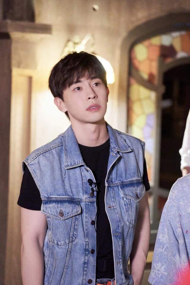 邓伦凉了!偷税漏税被查,缴纳上亿元罚款,芒果台多档节目或下架休闲区蓝鸢梦想 - Www.slyday.coM 邓伦凉了!偷税漏税被查,缴纳上亿元罚款,芒果台多档节目或下架休闲区蓝鸢梦想 - Www.slyday.coM