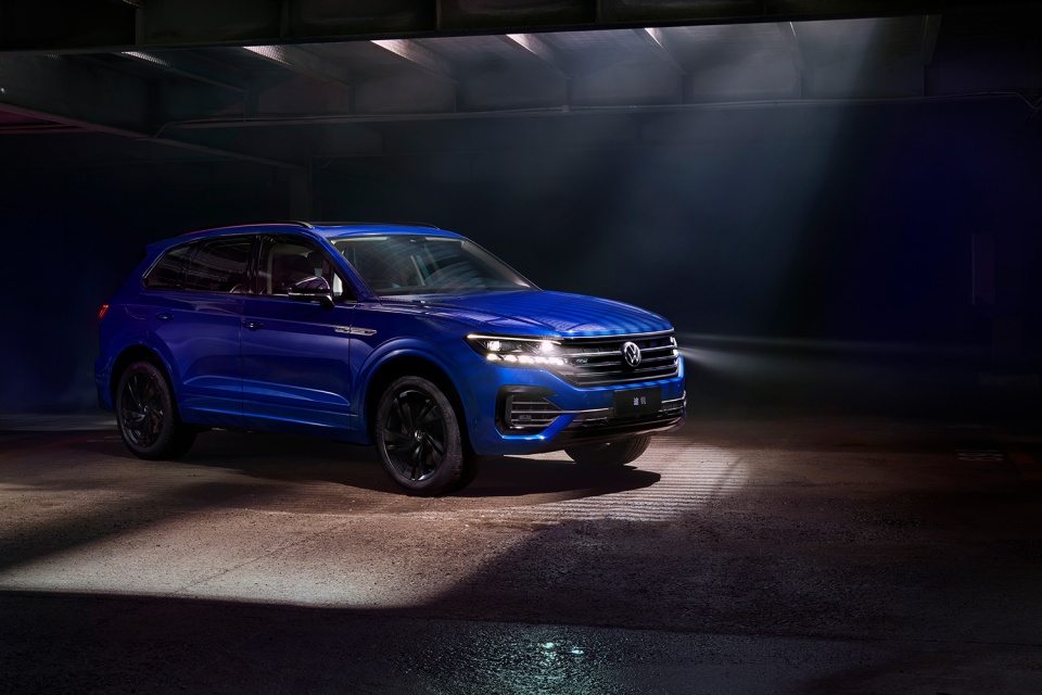 2021款途锐3.0t锐享黑武士版上市暨华熙福田店开业庆典