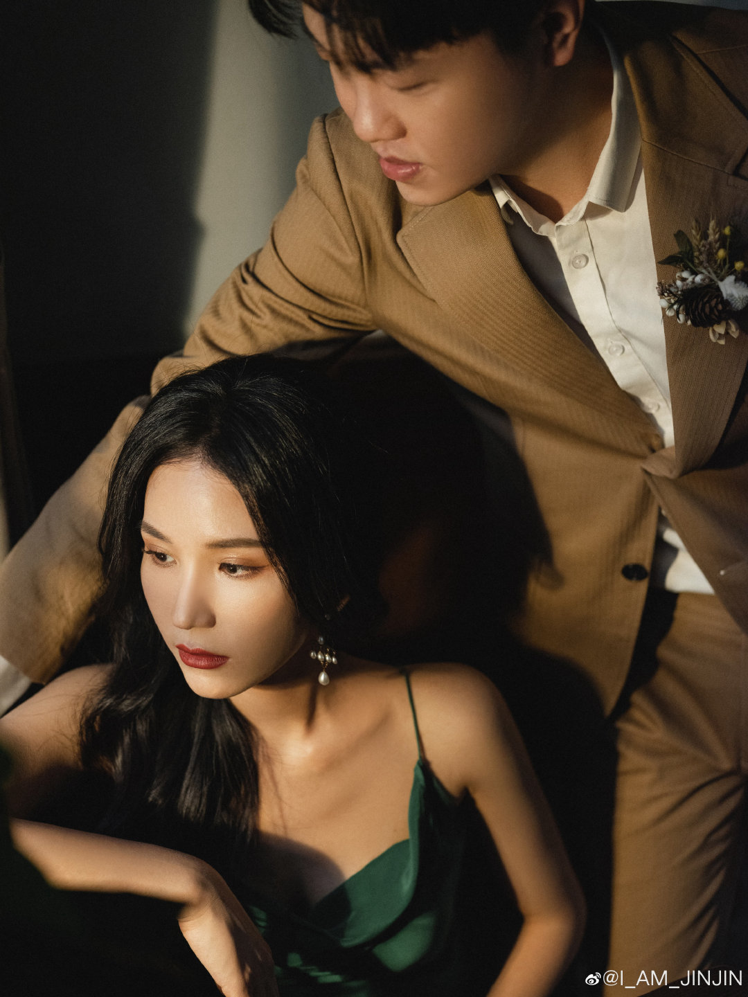 和静静超美腻的婚纱照来啦刀口在此祝米神和静静百年好合!