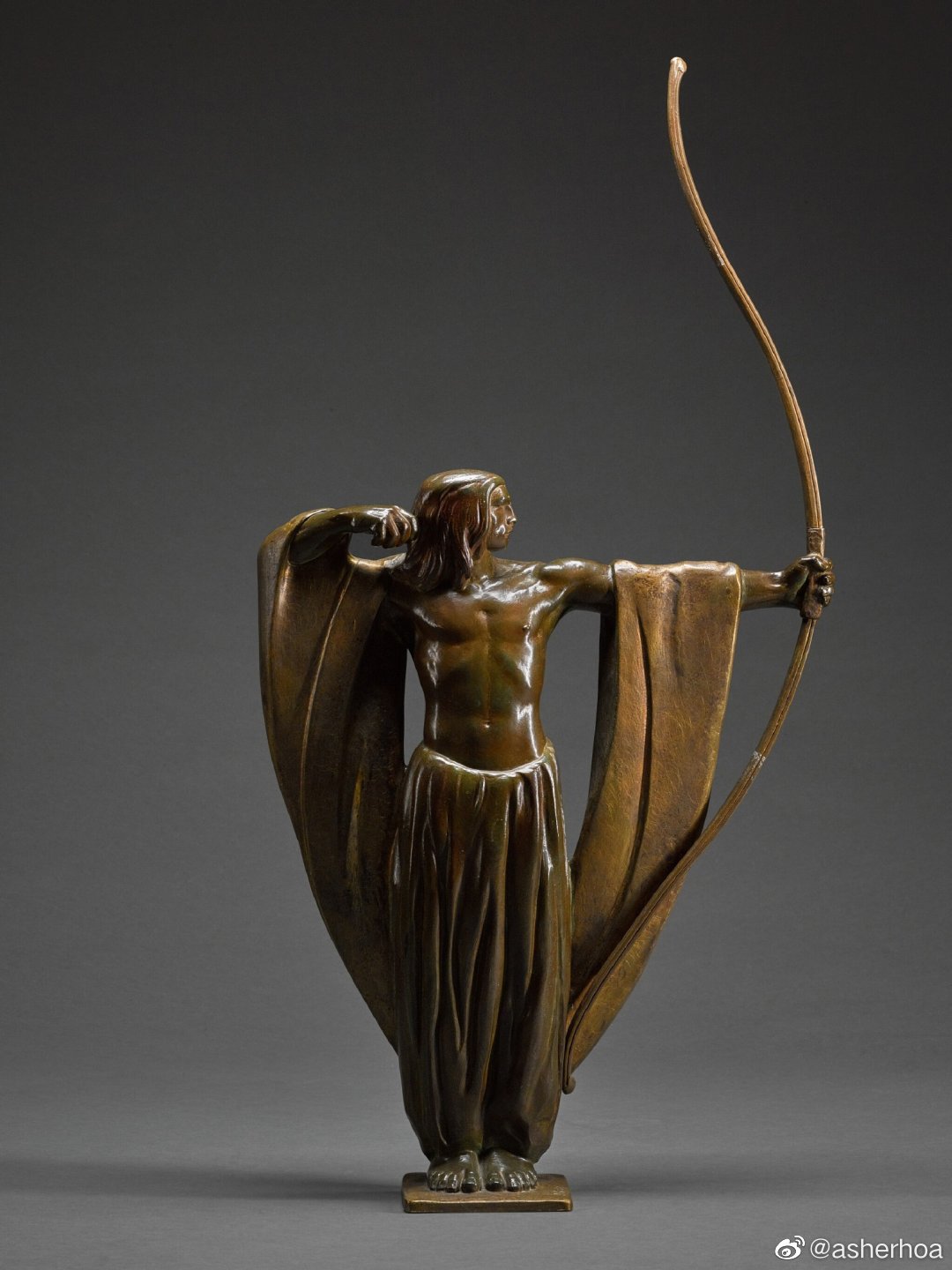 匈牙利雕塑家alexandre kéléty的铜雕作品《弓箭手》