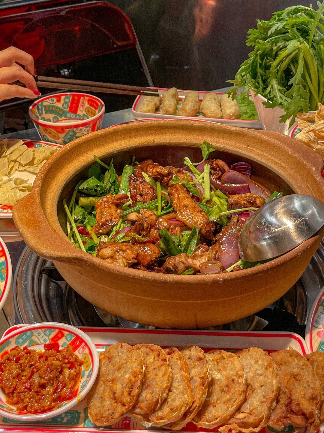 上海必吃 | 超正宗的广式鸡煲
