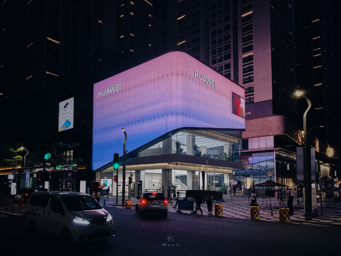 来深圳路过这家新开的华为智能生活馆(深圳卓悦中心)