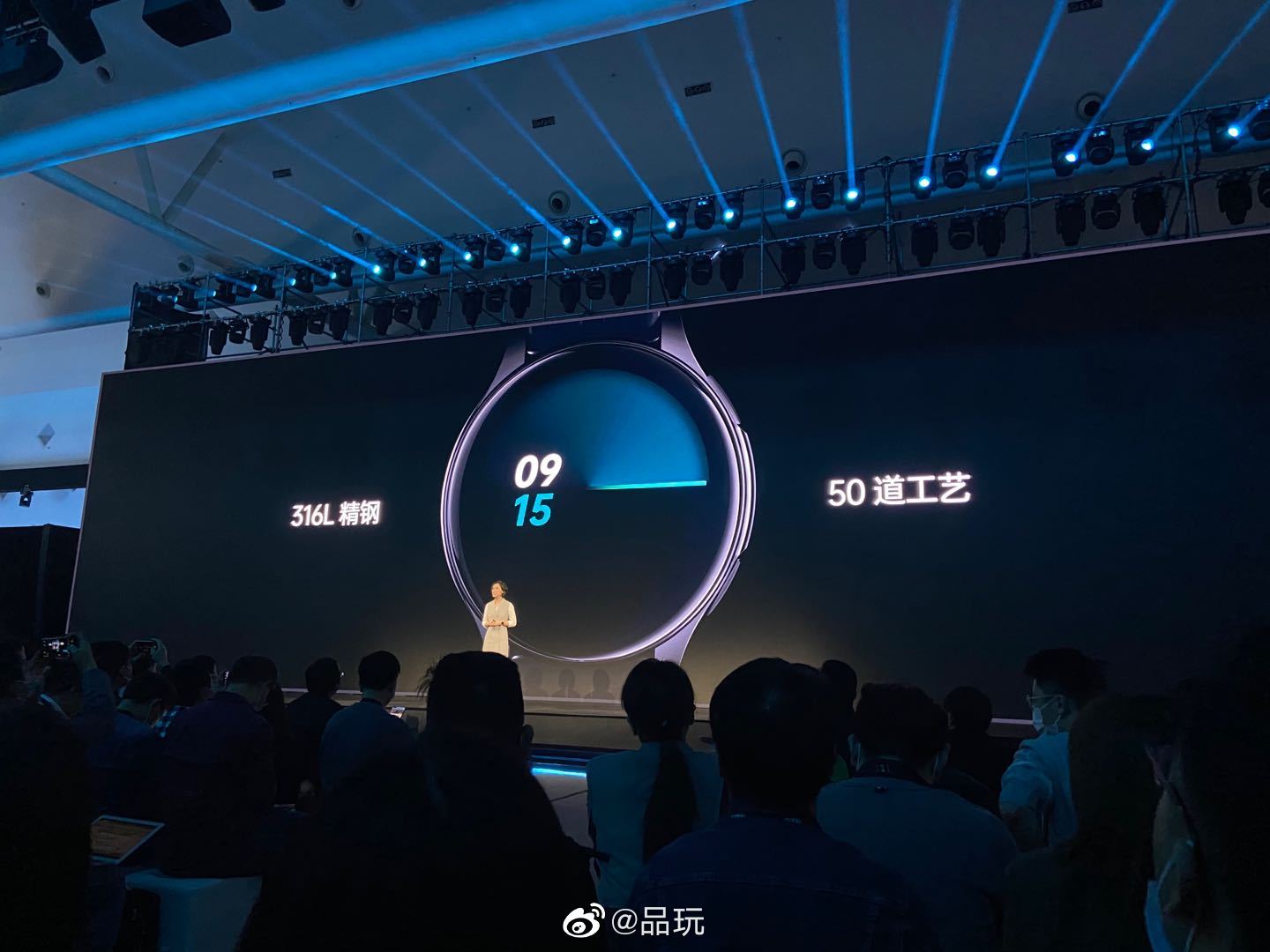 OPPO Watch RX搭载1.28英寸AMOLED屏幕，采用43mm圆形设计__财经头条