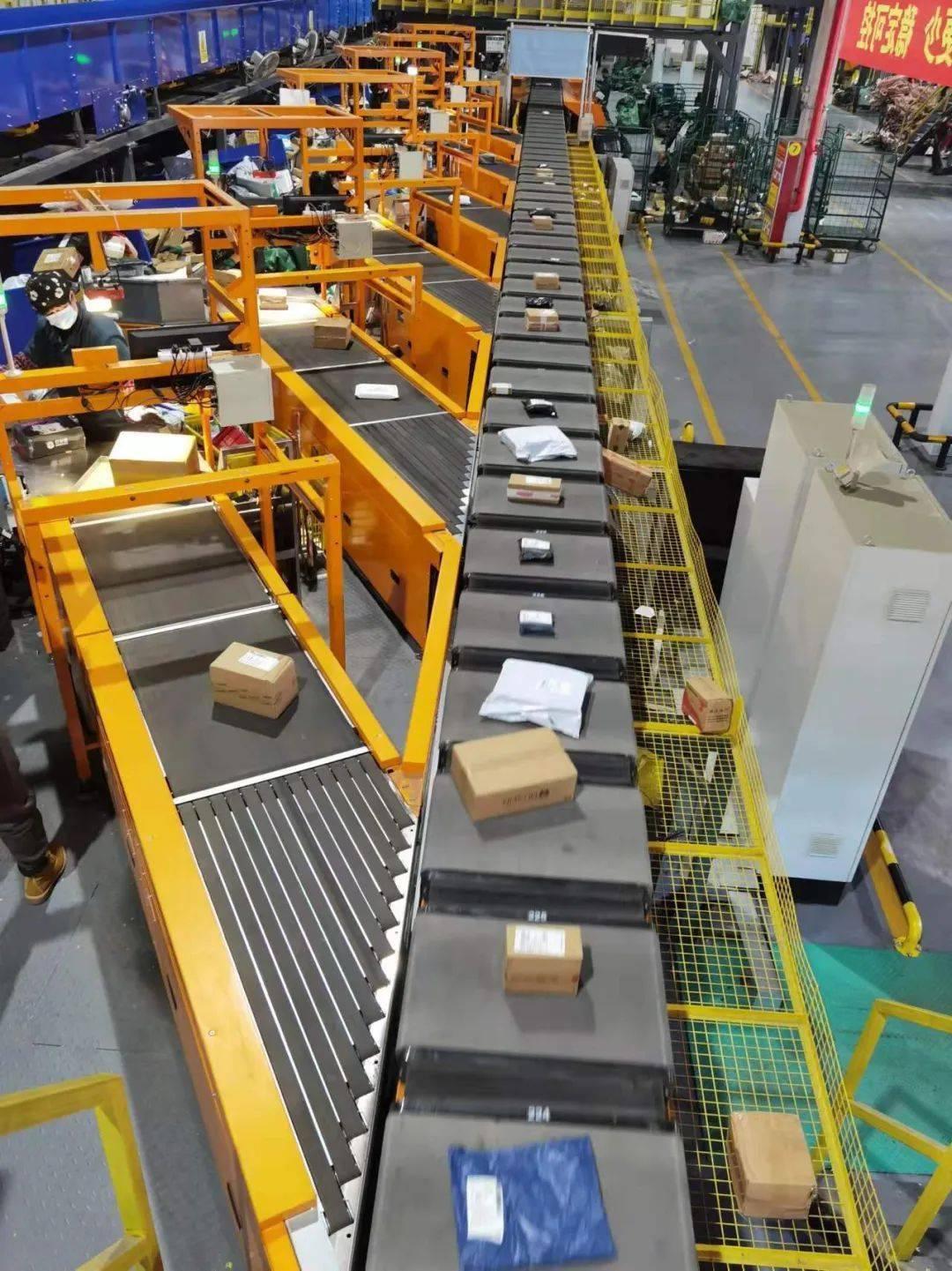 双十一内蒙古的快递是这样消杀分拣的