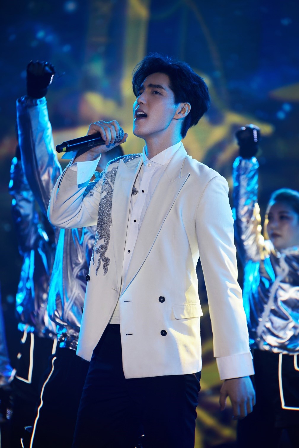 阿云嘎深情献唱揭晓阅文年度影视改编期待作品